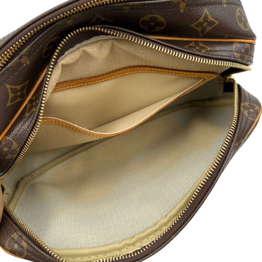 Reporter PM Louis Vuitton