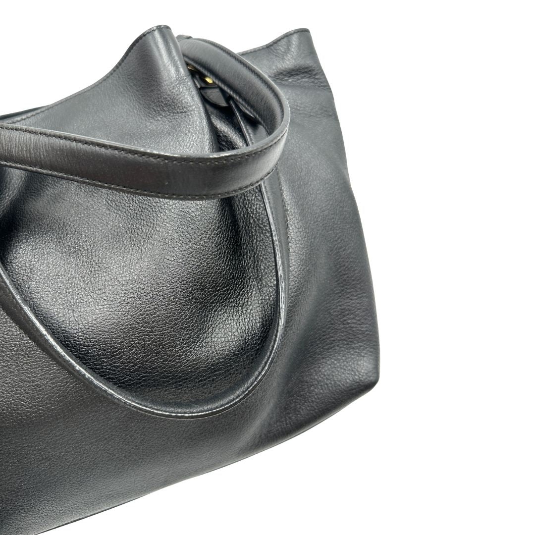 manici  borsa shopper Tod's in pelle nera 