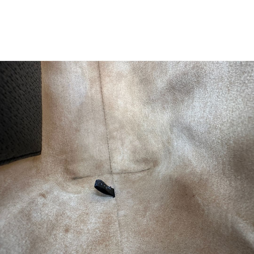interno Borsa Gucci in pelle nera impreziosita da iconica striscia Web verde e rossa, di lusso, originale, ottime condizioni, usata 
