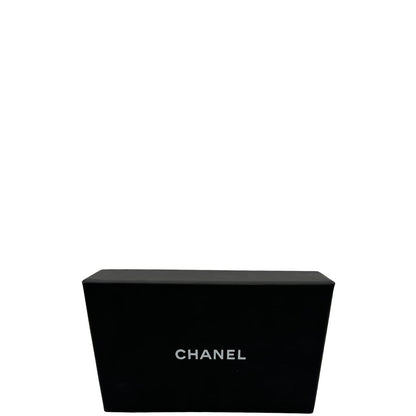 Bracciale Chanel caratterizzato da perle artificiali 