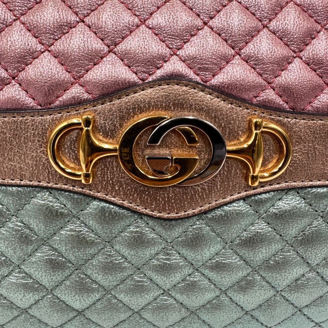 Borsa Gucci in pelle laminata bicolore, di lusso, originale, ottime condizioni, usata