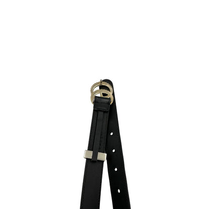 Cintura Gucci Marmont in pelle nera con fibbia GG in metallo dorato