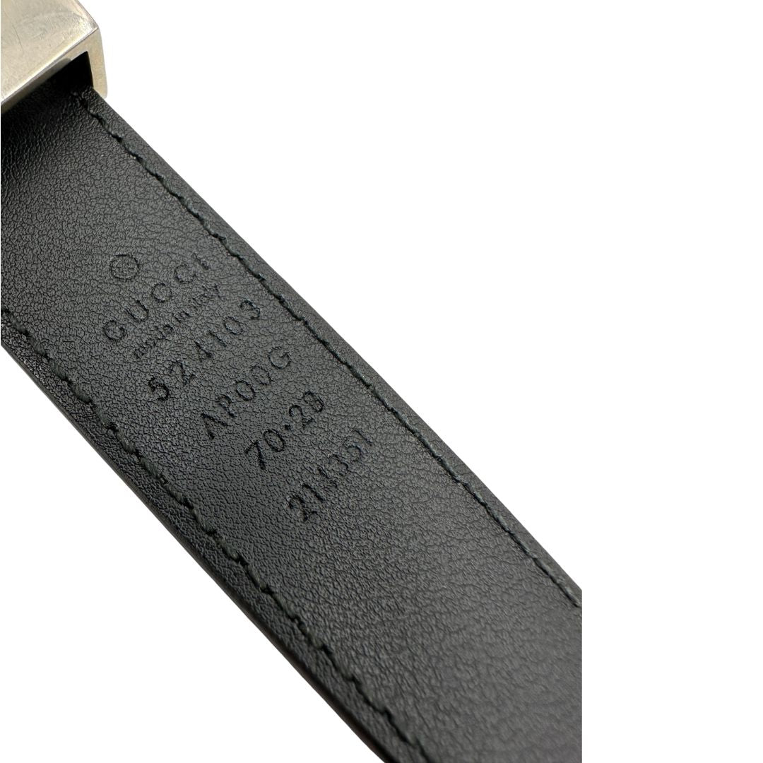 Cintura Gucci Marmont in pelle nera con fibbia GG in metallo dorato