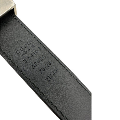 Cintura Gucci Marmont in pelle nera con fibbia GG in metallo dorato