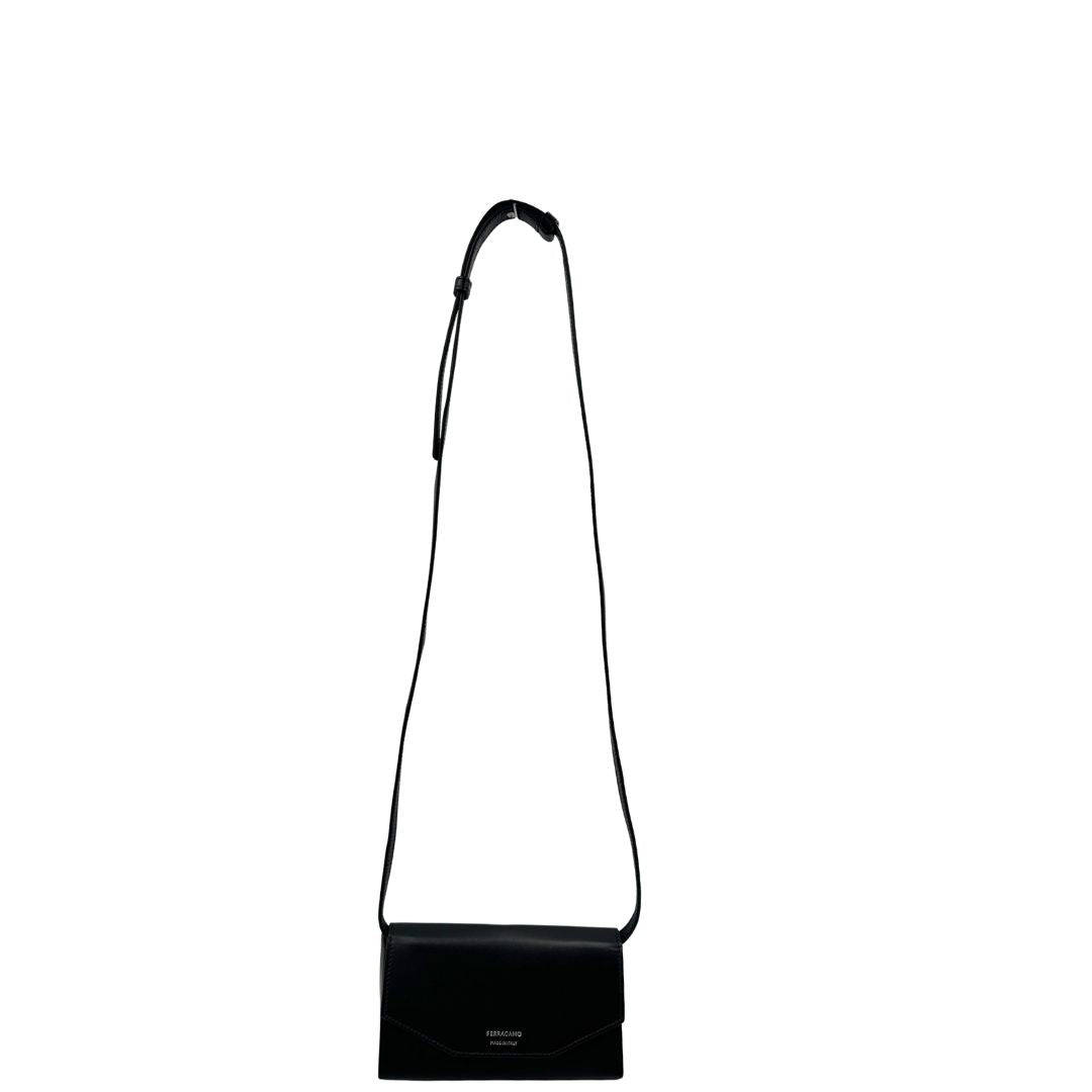 Tracolla Salvatore Ferragamo nera