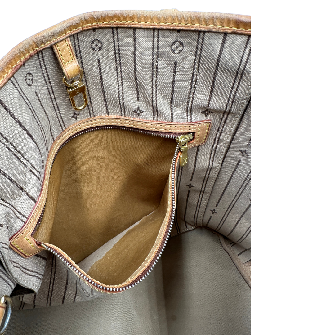 Tasac interna, Louis Vuitton Neverfull nella versione MM in canvas monogram. Indossabile a spalla. Originale, usata, di lusso, in ottime condizioni.