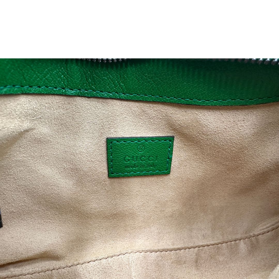 interno  Borsa Gucci Aphrodite mini in pelle verde, di lusso, originale, ottime condizioni, usata 