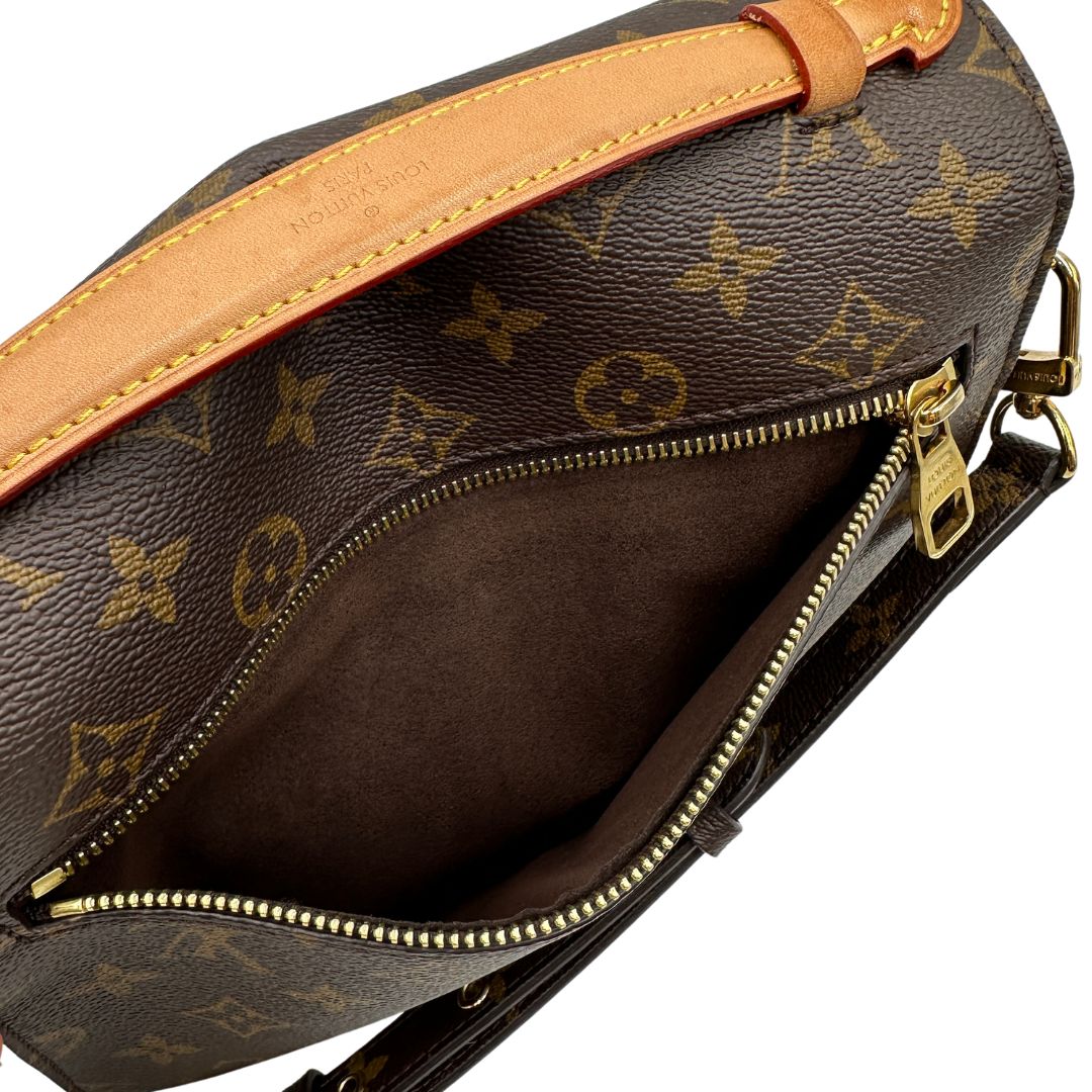 interno della Borsa LV in canvas monogrammato marrone 