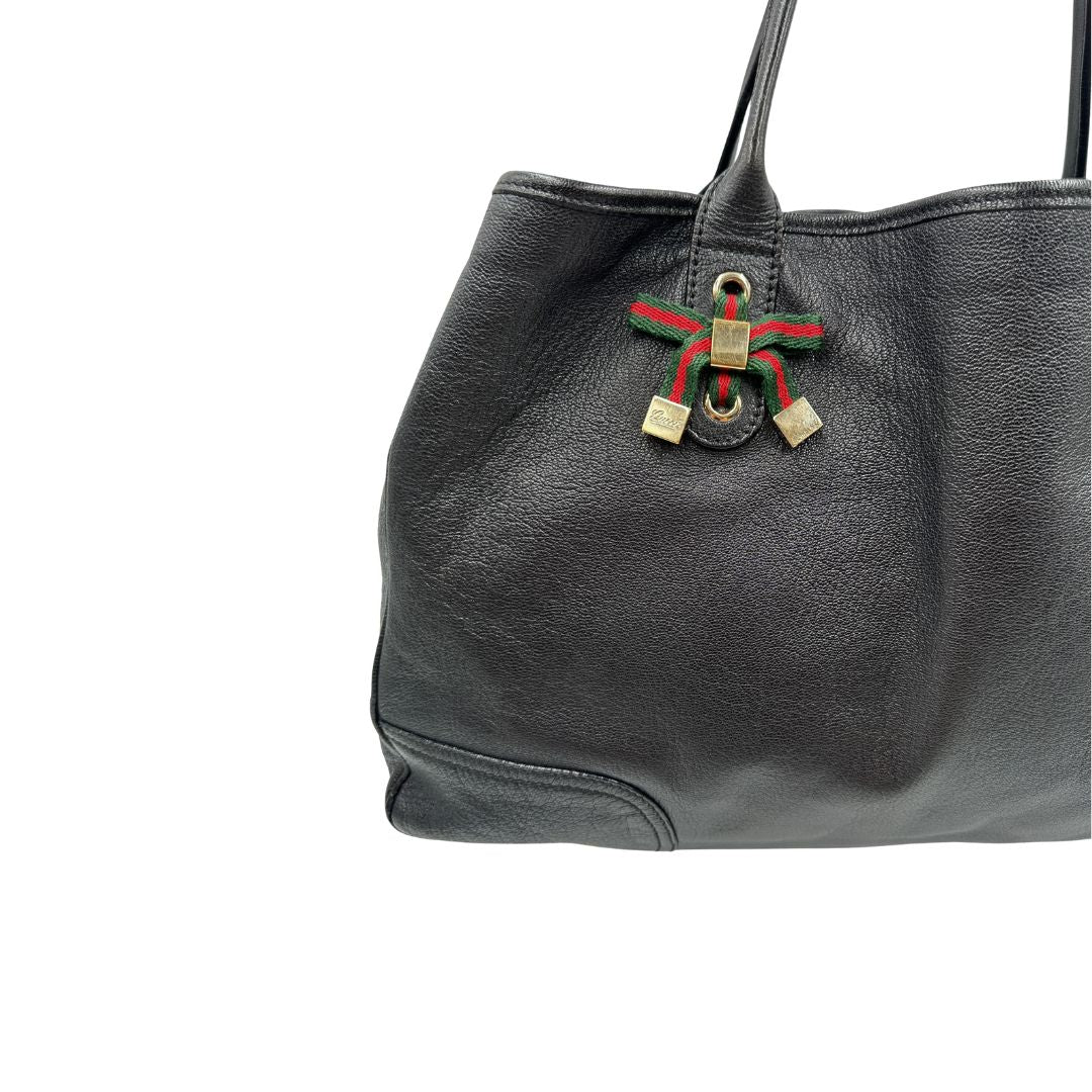 Borsa Gucci in pelle nera GG con dettagli Web verdi e rossi