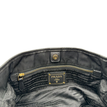 interno Borsa Prada in nylon e pelle nera 