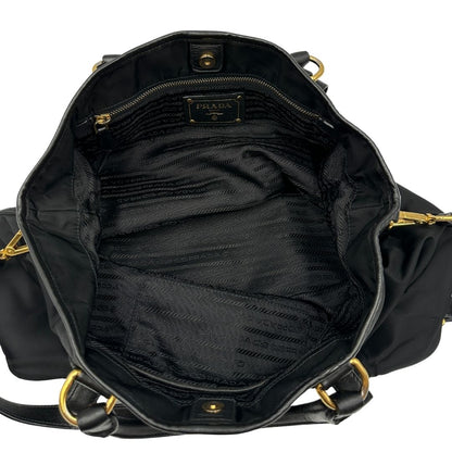 interno Borsa Prada in nylon e pelle nera 