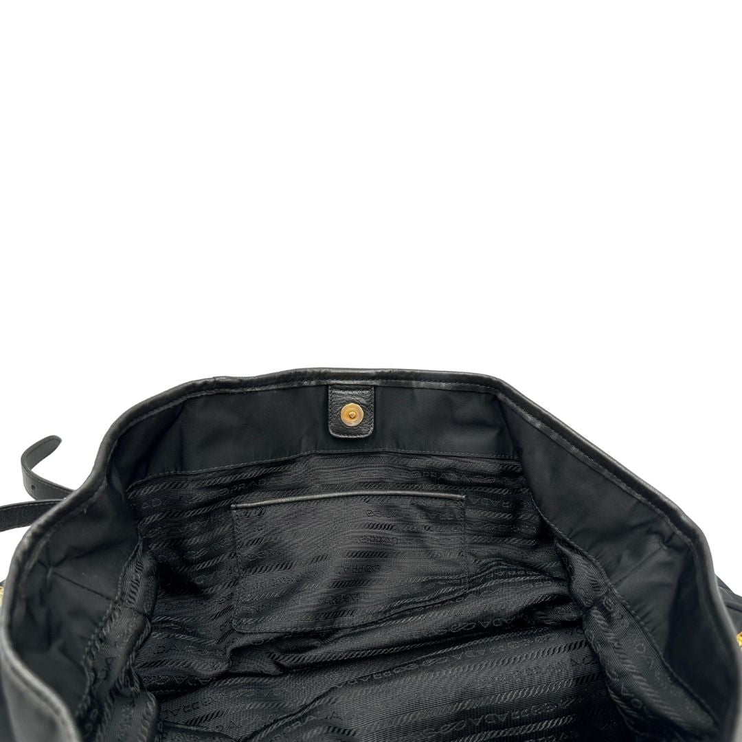 interno Borsa Prada in nylon e pelle nera 