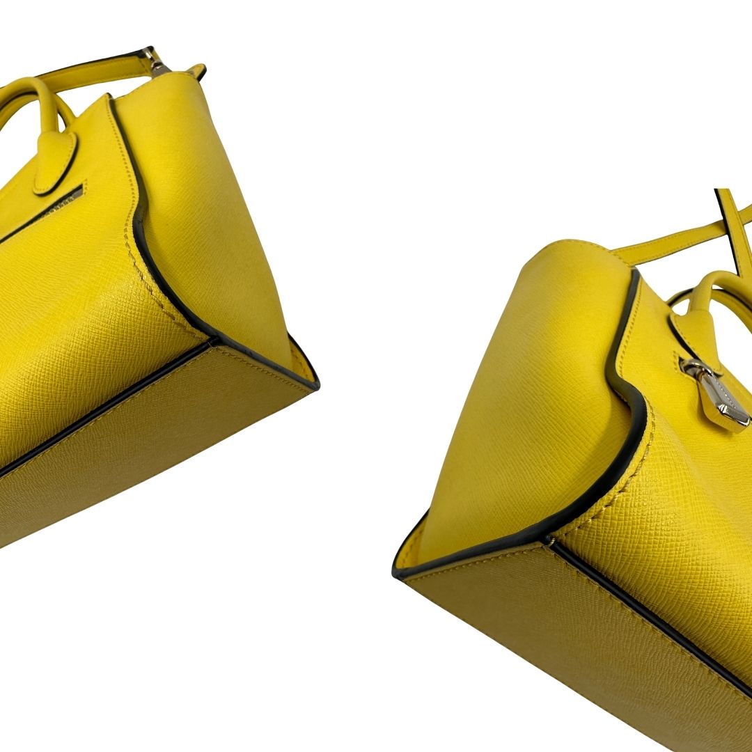 interno Borsa Coccinelle in pelle saffiano gialla 