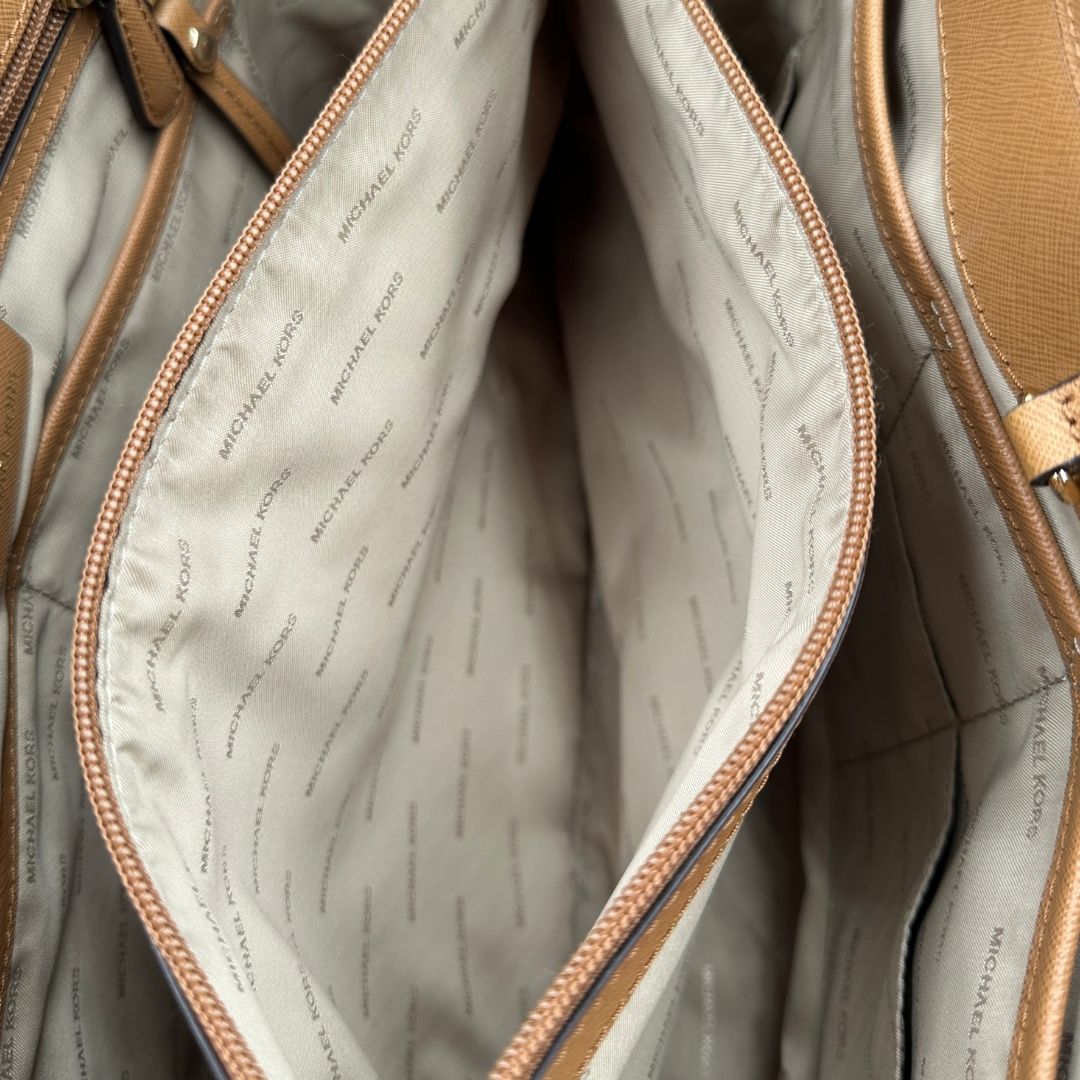 interno Shopper MK in pelle saffiano cammello 