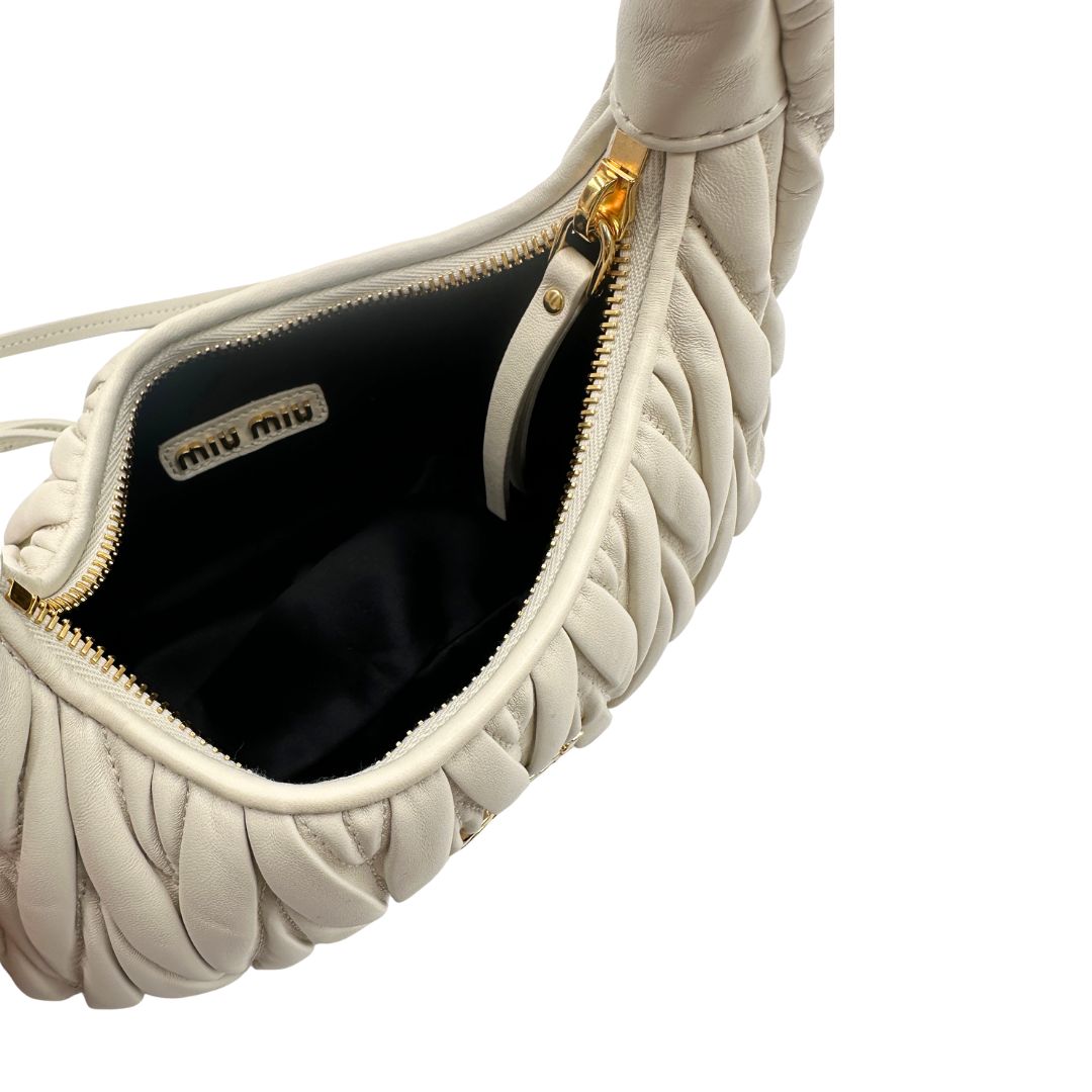 Borsa Miu Miu Wander matelassé Small bianca