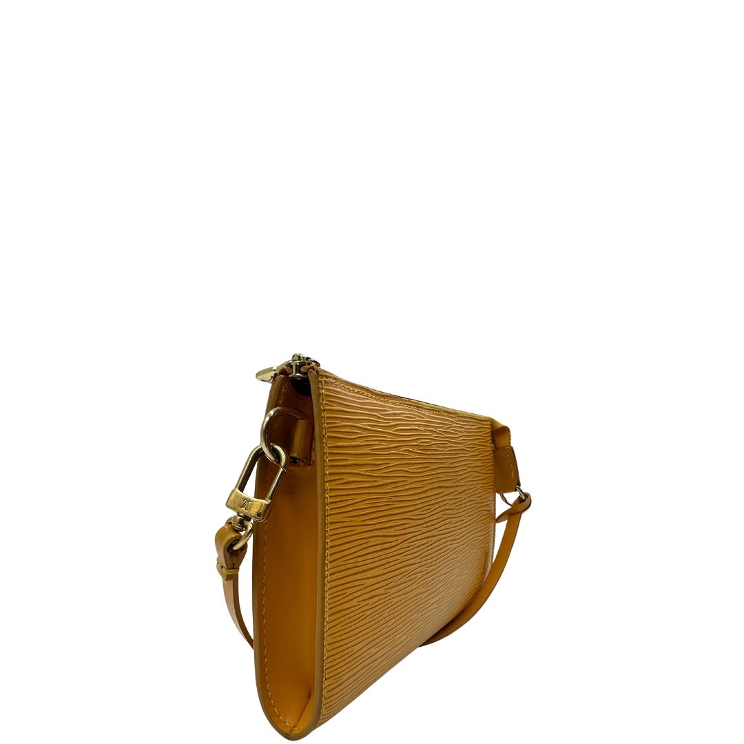 Pochette Accessoires Epi gialla Louis Vuitton