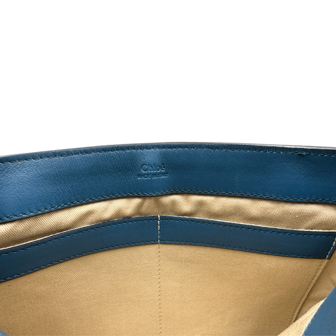 interno  Borsa Chloè Faye in pelle color blu petrolio