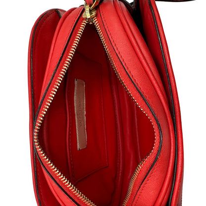 interno Borsa VG in pelle rossa con parti metalliche dorate 