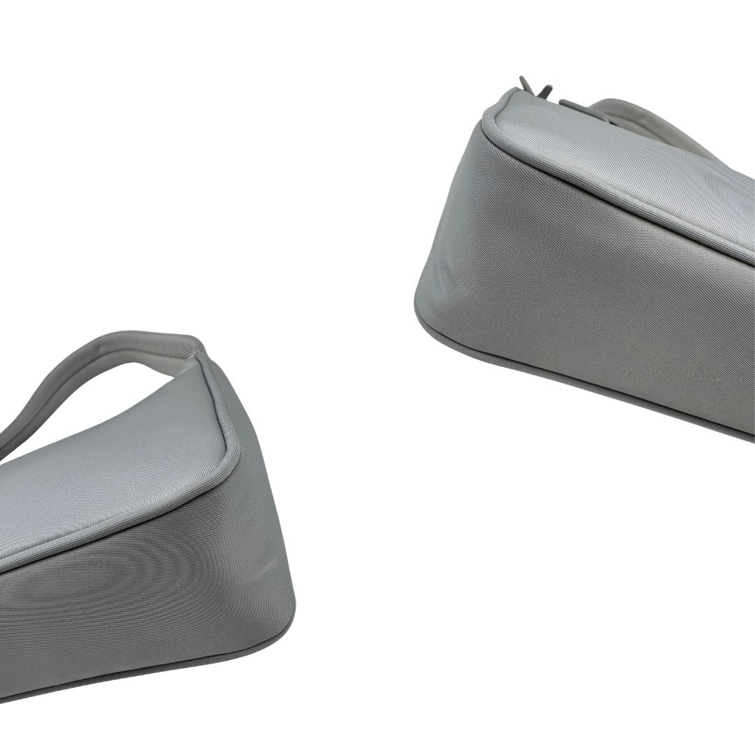 angoli Borsa Prada in nylon grigio 