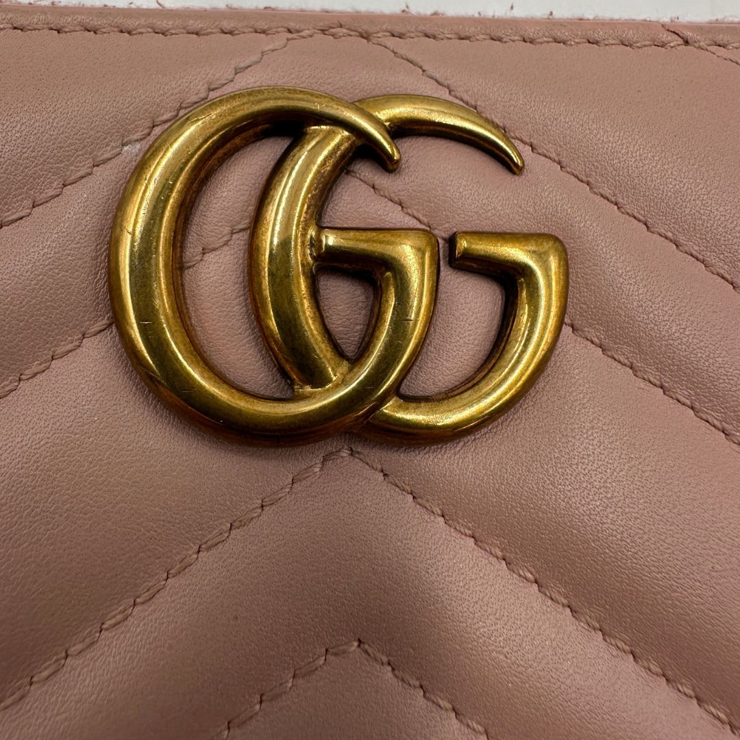 Portafoglio Gucci Marmont in pelle matelassè rosa