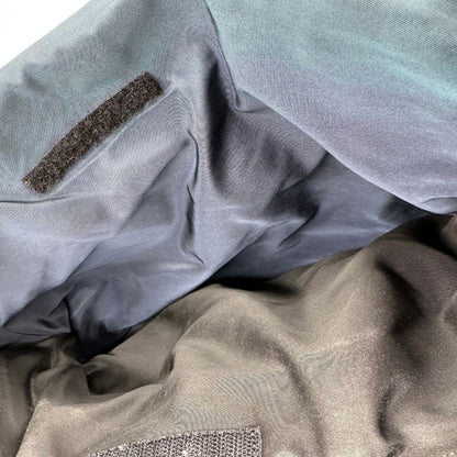 interno Borsa Prada in nylon reversibile