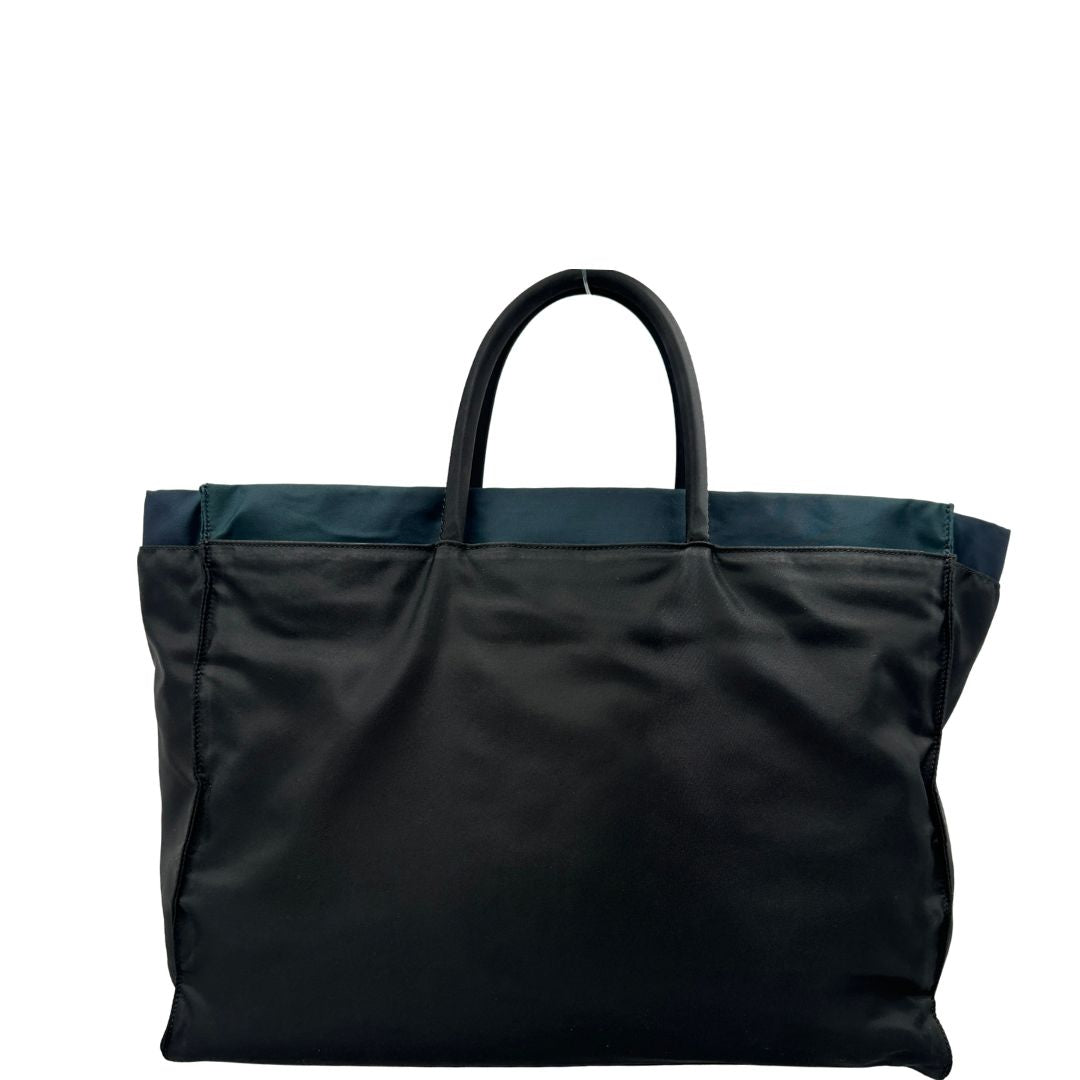 front Borsa Prada in nylon reversibile 
