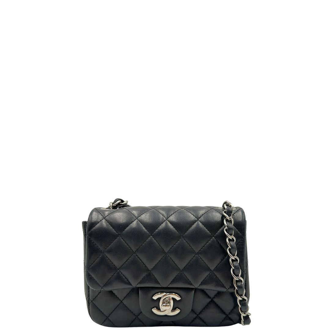 front Borsa Chanel Mini Flap Square in pelle trapuntata 