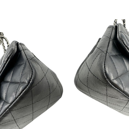 angoli Borsa Chanel Mini Flap Square in pelle trapuntata 