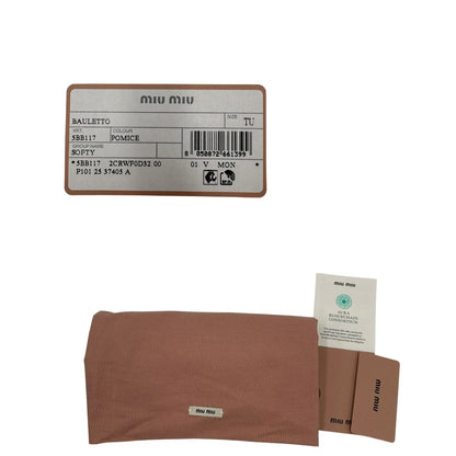 dustbag Borsa Miu Miu realizzata in pelle liscia color pomice 
