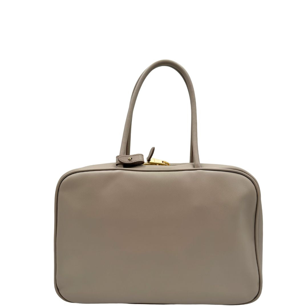 retro Borsa Miu Miu realizzata in pelle liscia color pomice