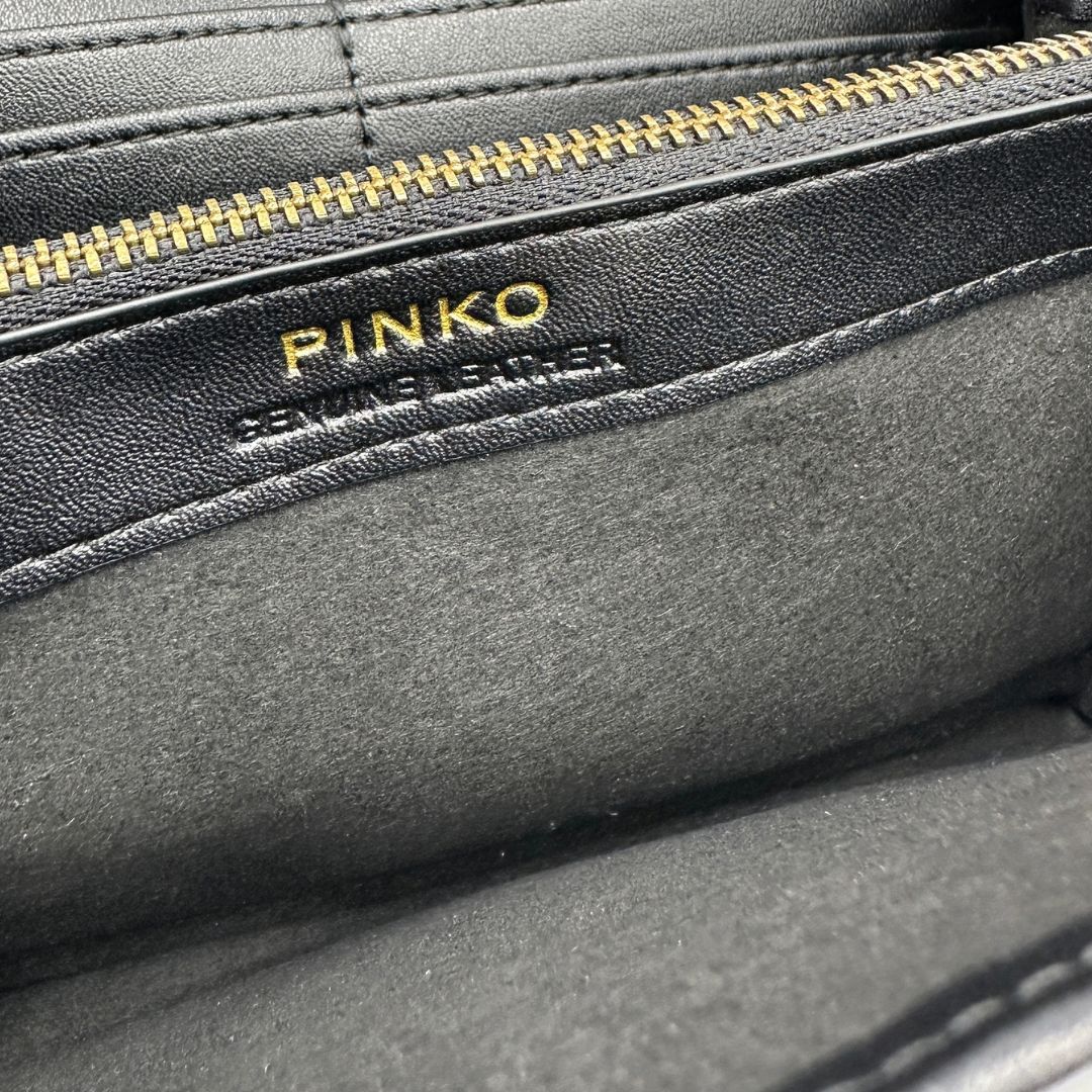 Love One Pocket Pinko
