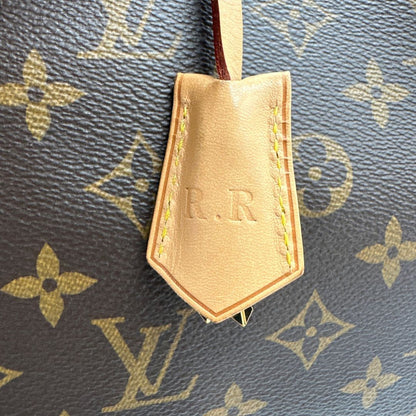 Montaigne GM Louis Vuitton