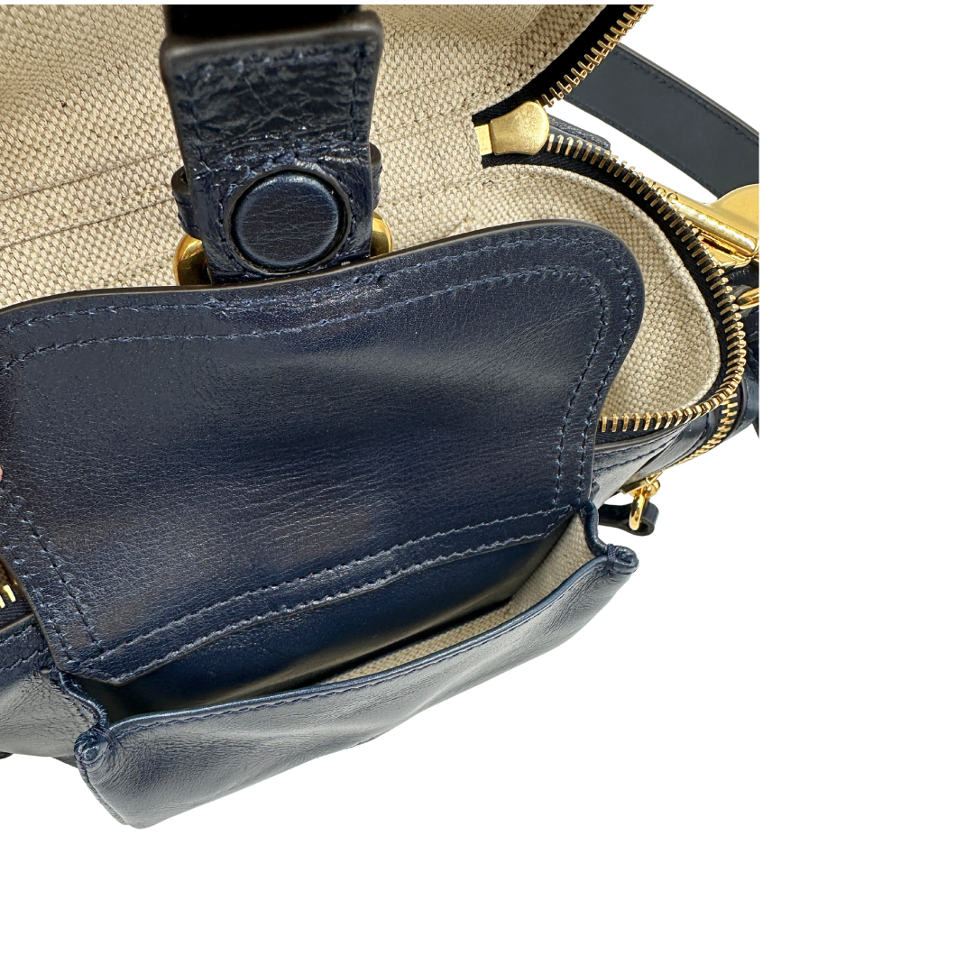 interno della Camera Bag Chloè in pelle blu  