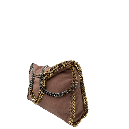 Lato,  Borsa Stella McCartney Falabella Fold Over Tote in tessuto vegano rosa antico con catene dorate e argentate. Da portare a mano oppure a spalla. Originale, usata, di lusso, in ottime condizioni.