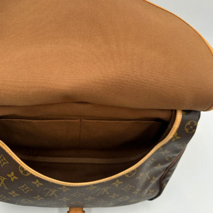 interno  Borsa Saumur LV monogram 