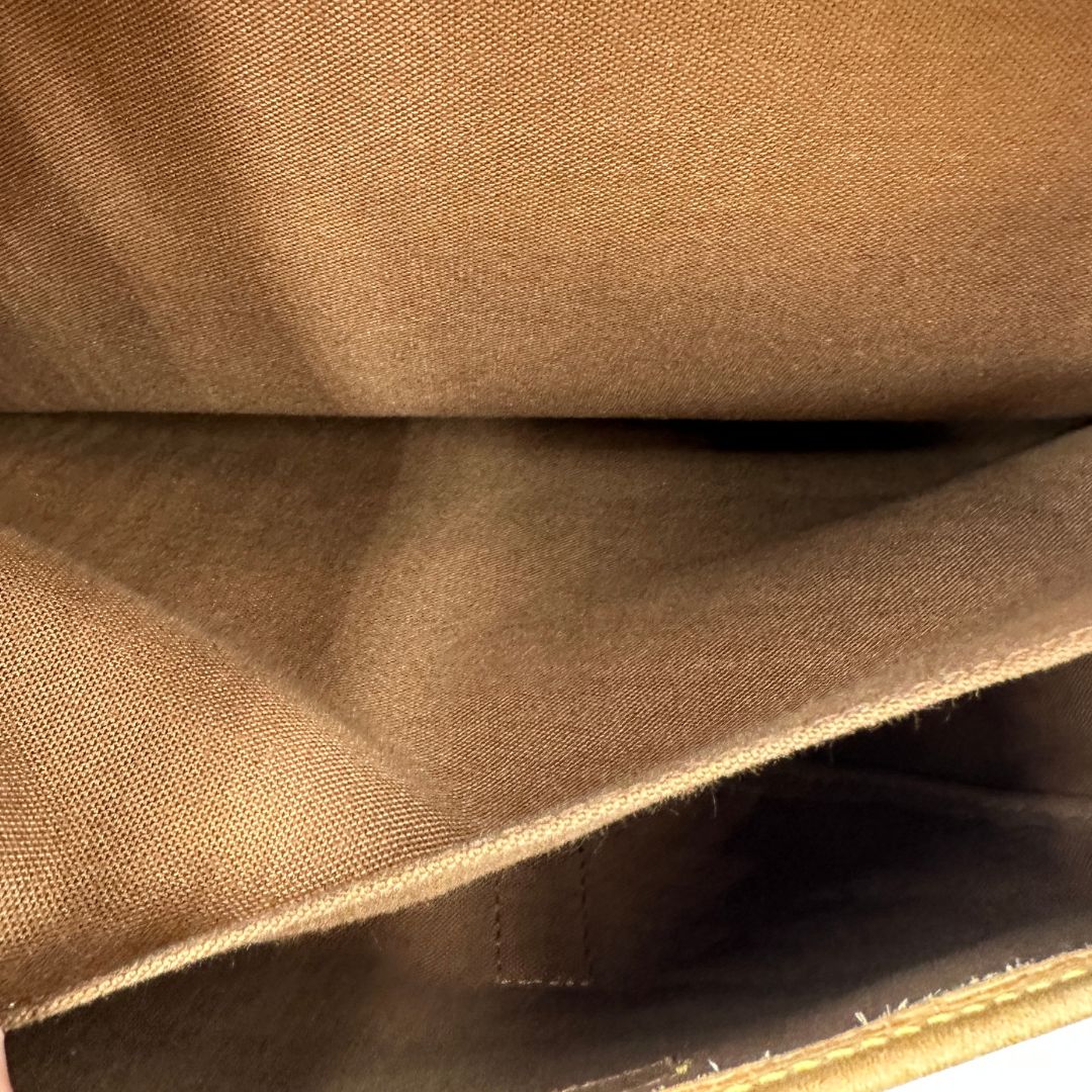 interno  Borsa Saumur LV monogram 