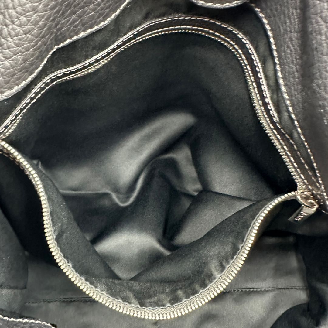interno  Borsa Tod's in pelle nera, di lusso, originale, usata, ottime condizioni 