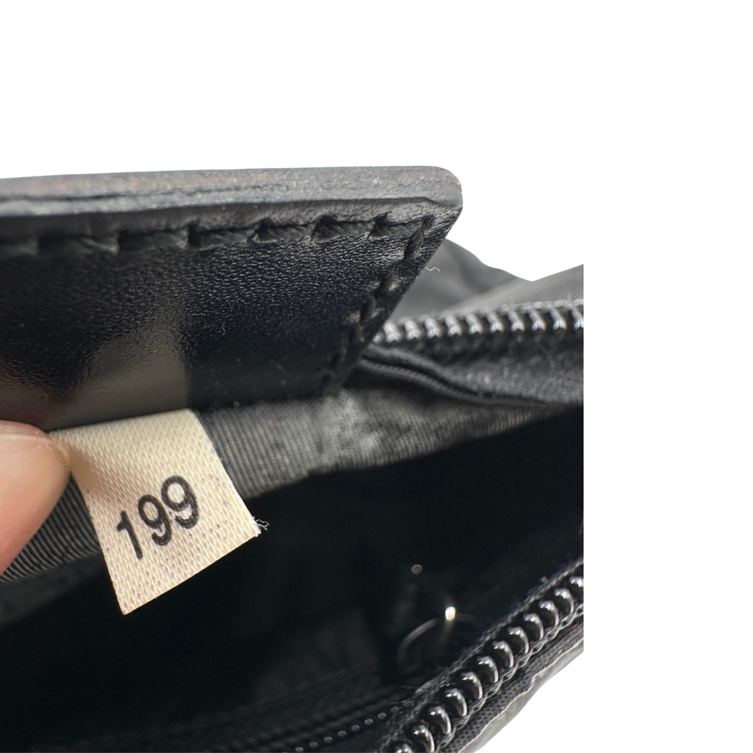 Pouch Prada nylon nera in vela nero