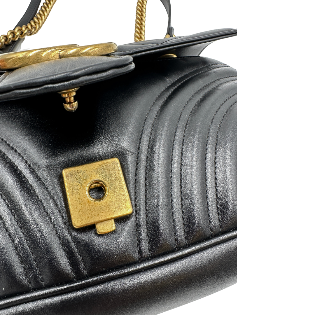 Borsa Gucci Marmont misura media in pelle blu