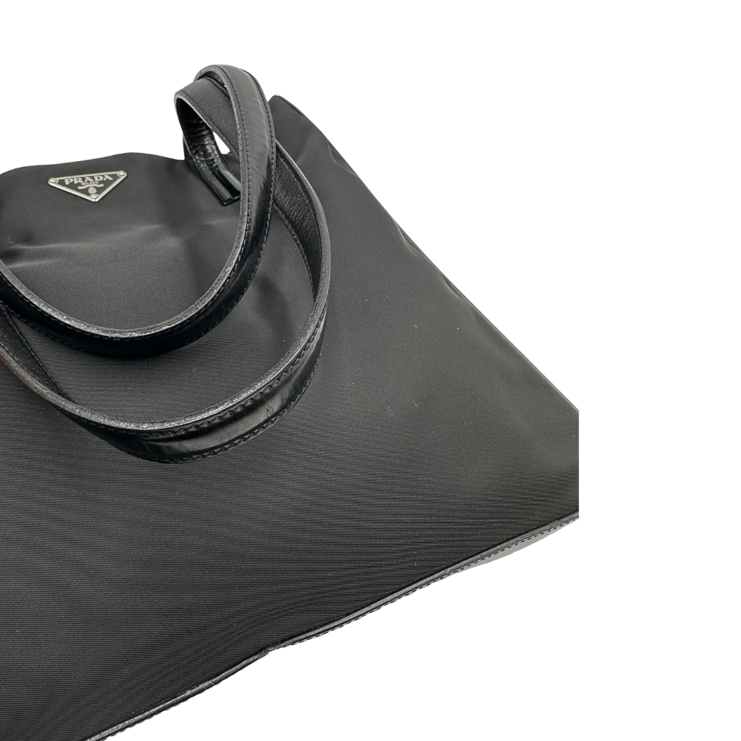 Tote Prada nylon nera