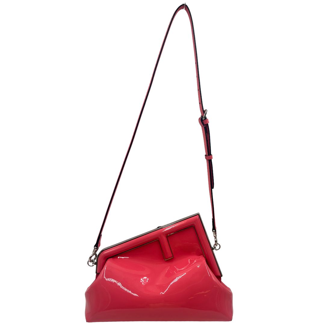 Borsa Fendi First in pelle verniciata color rosa fragola, di lusso, originale, ottime condizioni, usata