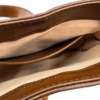 interno  Borsa Gucci Jackie in canvas GG e pelle marrone, munita di un elemento allungabile per poterla portare comodamente a tracolla, di lusso, originale, eccellenti condizioni, usata.  