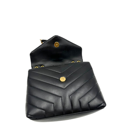 Interno, Borsa Saint Laurent in pelle di agnello morbida con impunture trapuntate chevron, nera con hardware dorato, può essere portata a spalla o a tracolla, di lusso, originale, ottime condizioni