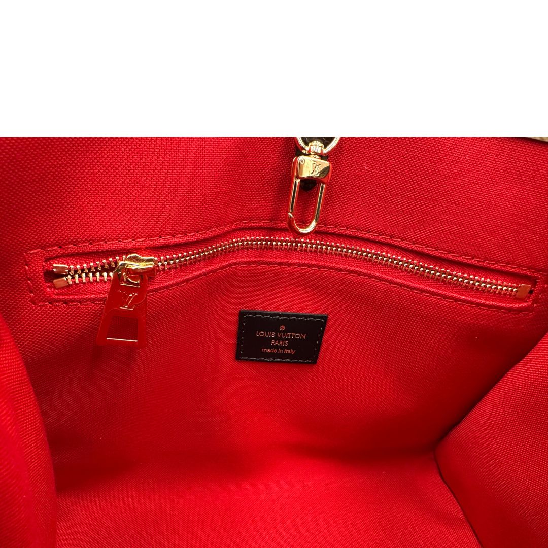 OnTheGo PM Louis Vuitton