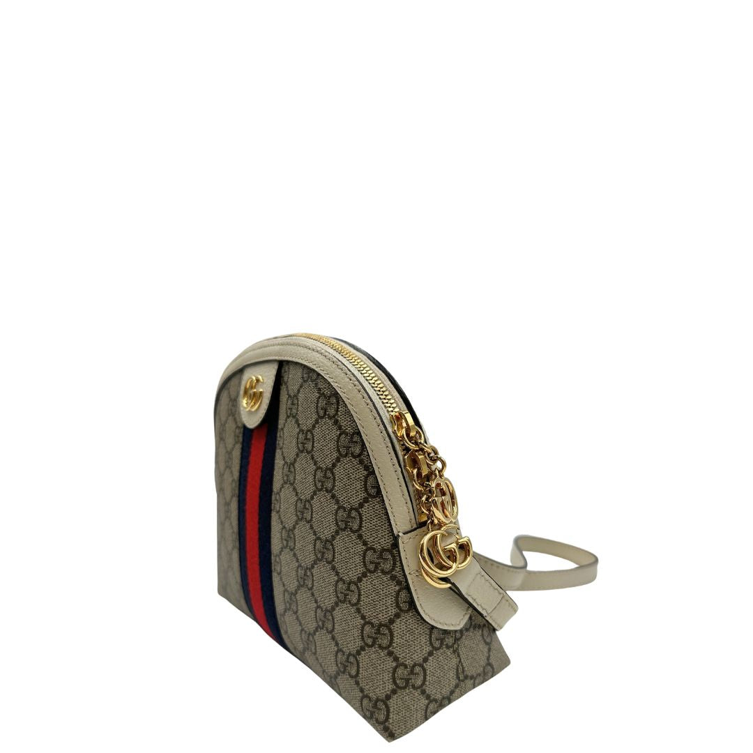 lato Borsa Gucci realizzata in canvas GG con finiture in pelle bianco latte, di lusso, originale, usata