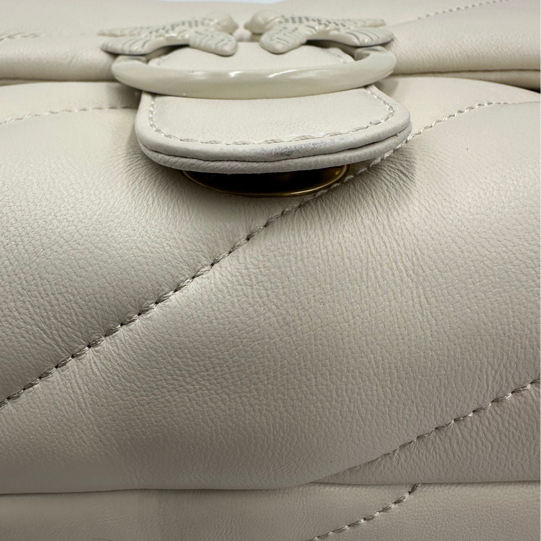  Borsa Pinko in morbida nappa color bianco panna trapuntata e hardware bianco, di lusso, originale, ottime condizioni.