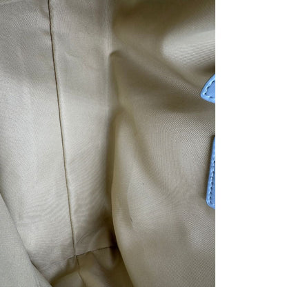 Interno, Borsa Pinko in pelle caratterizzata da una trapuntatura ricamata a zigzag su tutta la superficie con hardware dorato. Indossabile a tracolla.