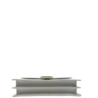 base Borsa Pinko in pelle bianca e hardware dorato, di lusso, originale, ottime condizioni. 