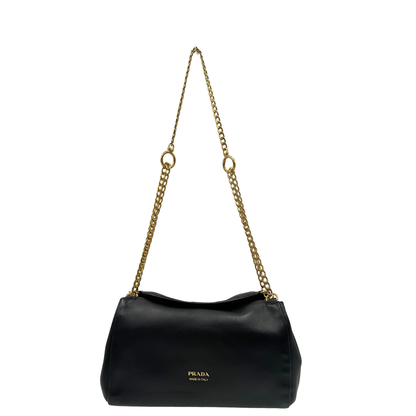 front Borsa Prada in morbida pelle nera con hardware dorato, di lusso, originale, ottime condizioni, usata 
