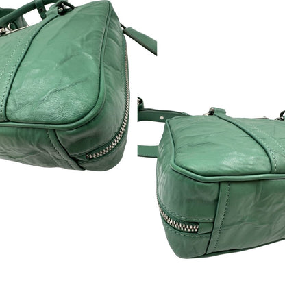 Borsa Prada in nappa antique color verde acqua con hardware argentato, di lusso, originale, ottime condizioni, usata